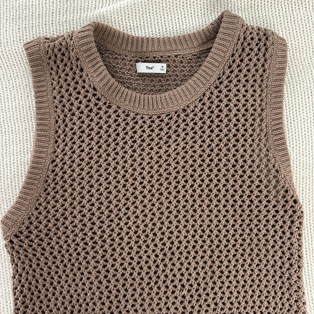 Aritzia TNA Dundas Sweater Vest Size M - Picture 2 of 7